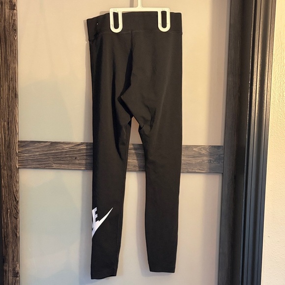 Nike Kids Black Leggings with White Logo Size Medium - Picture 4 of 7